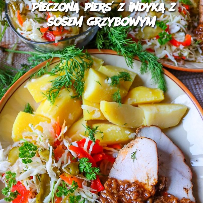 Pieczona pierś z indyka z sosem grzybowym