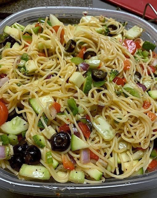 SAŁATKA SPAGHETTI PO KALIFORNII