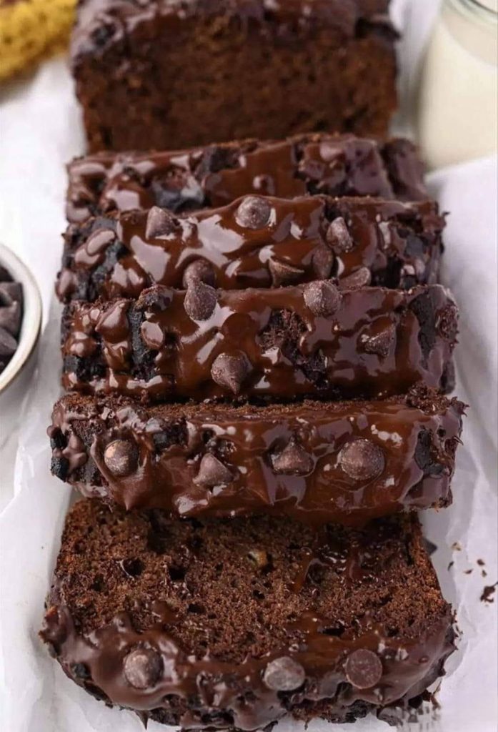 CHLEB BANANOWY Z CZEKOLADĄ I PROTEINĄ